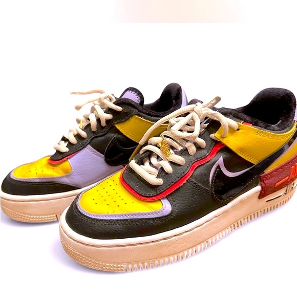 Nike Shoes - Nike Air Force 1 Low '07 trainers in black and yellow
Nike Air Force
Size 5.5